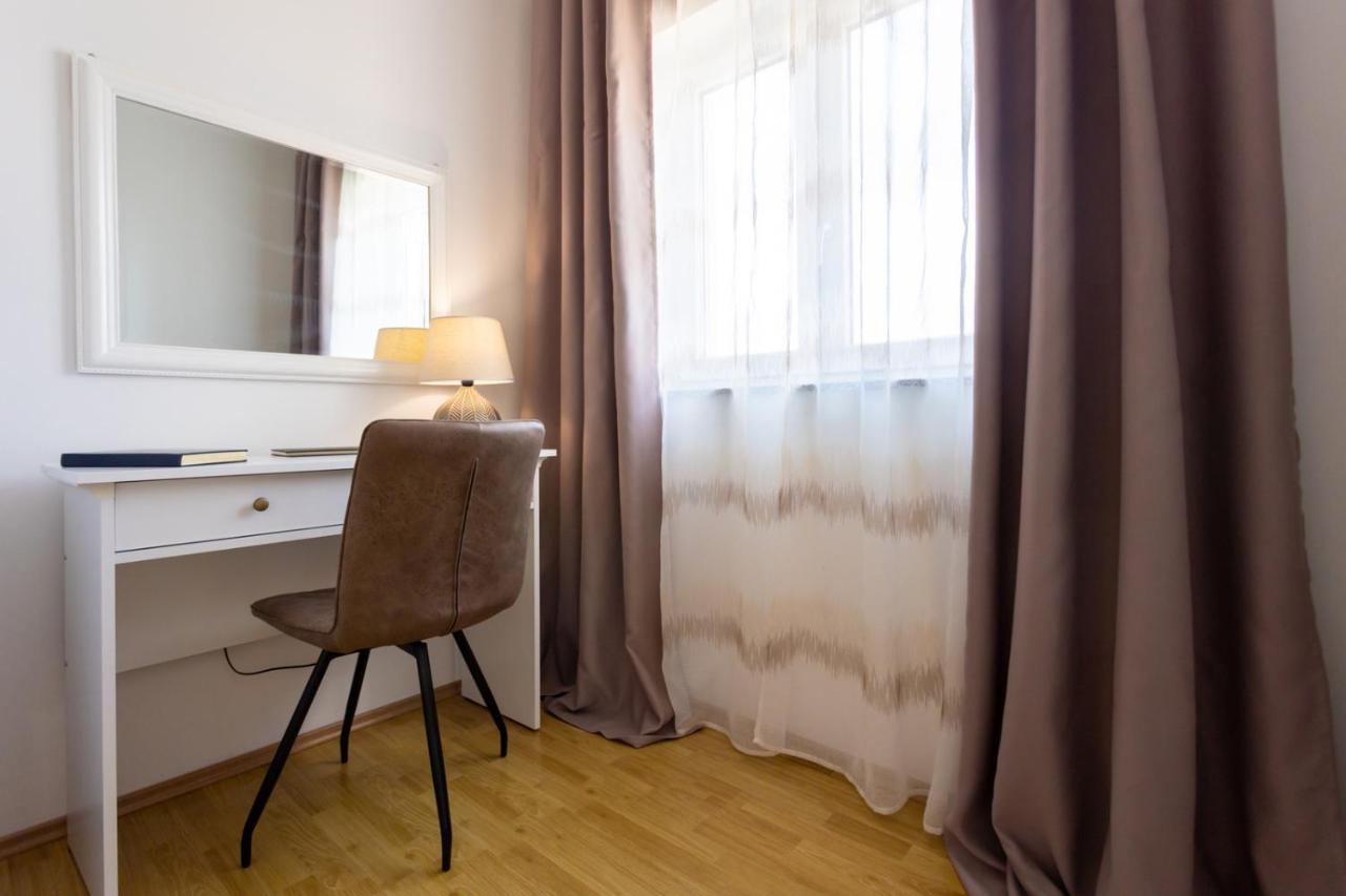Apartment Demo Malinska Exteriér fotografie