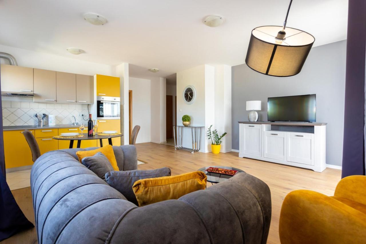 Apartment Demo Malinska Exteriér fotografie